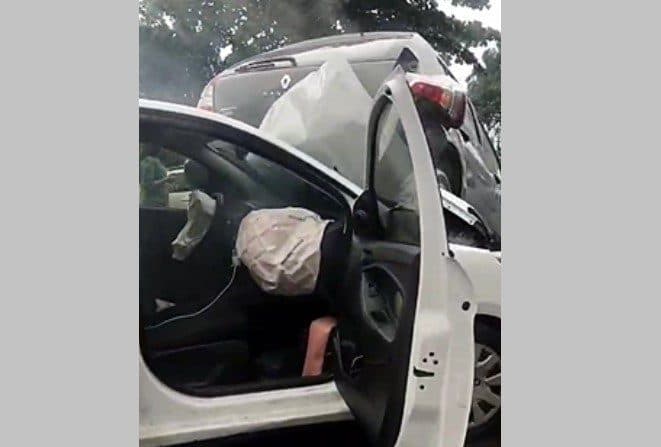 VÍDEO: engavetamento entre quatro carros e uma moto deixa trânsito travado na BR-230, em João Pessoa