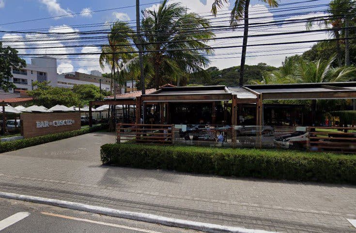 Bar do Cuscuz e quiosques são multados em R$ 50 mil por lançar esgoto na Orla de João Pessoa