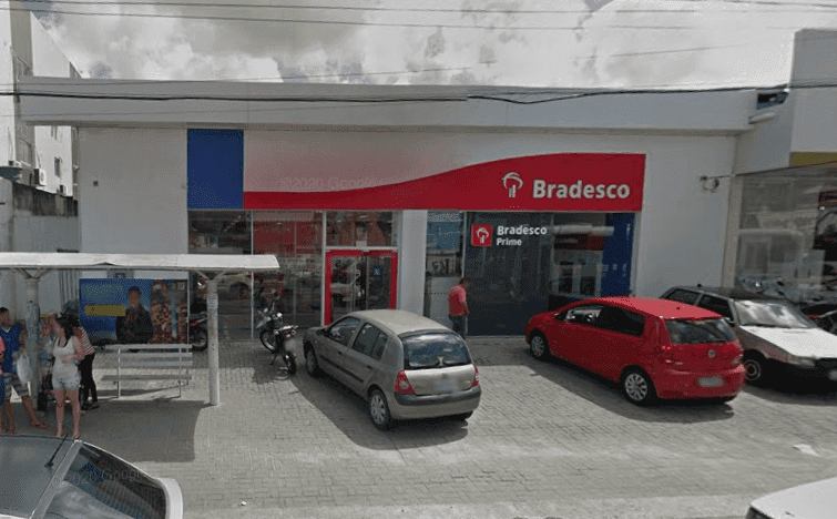 Agência do Bradesco é arrombada na principal dos Bancários, em João Pessoa