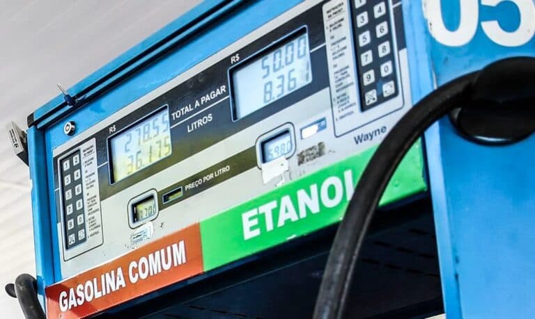 Alta no preço da gasolina gera aumento de 38% no consumo de etanol na Paraíba