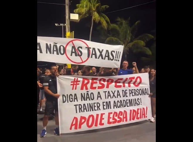 VÍDEO: Personal trainers protestam contra taxas cobradas por academias em João Pessoa: "palhaçada"
