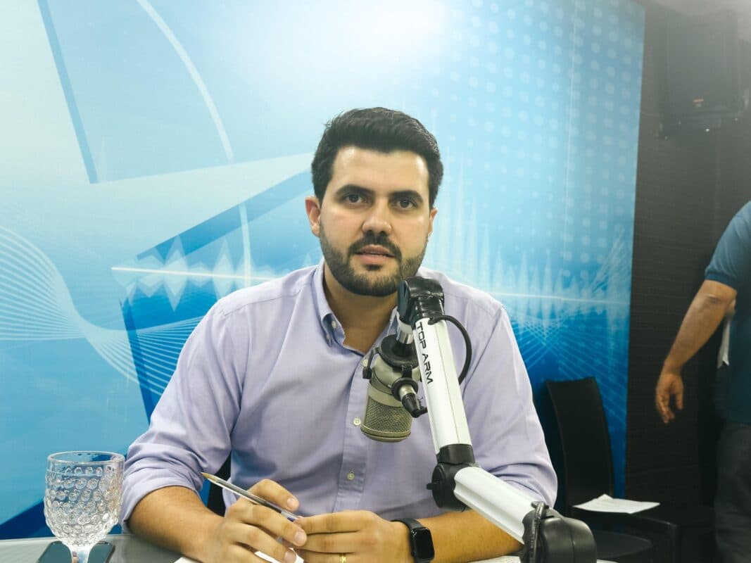 Secretário quer todas as salas de aula climatizadas e uso de IA na educação da Paraíba