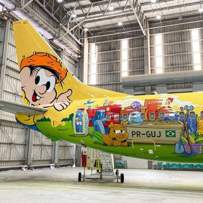 VÍDEO: avião do Chico Bento pousa trazendo turistas no aeroporto de Campina Grande