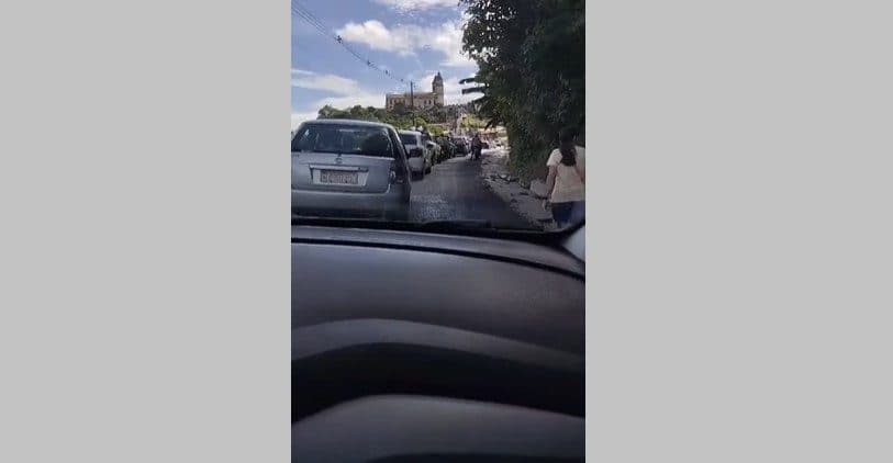 VÍDEO: motoristas já enfrentam congestionamento de 5 km na chegada em Bananeiras
