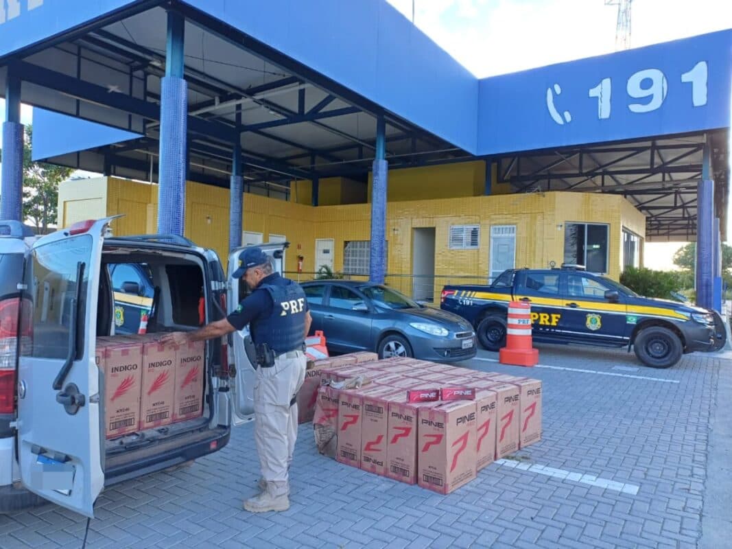 PRF apreende carga com mais de 17 mil maços de cigarros contrabandeados na Paraíba