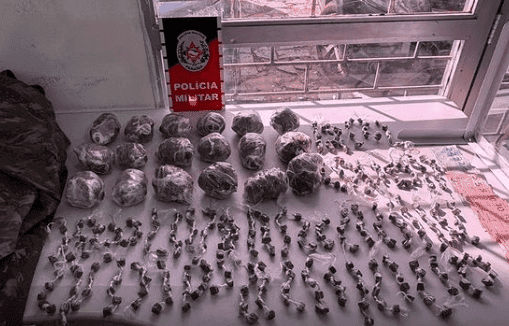 Polícia desmonta “boca de fumo” e prende suspeito com drogas em Bayeux