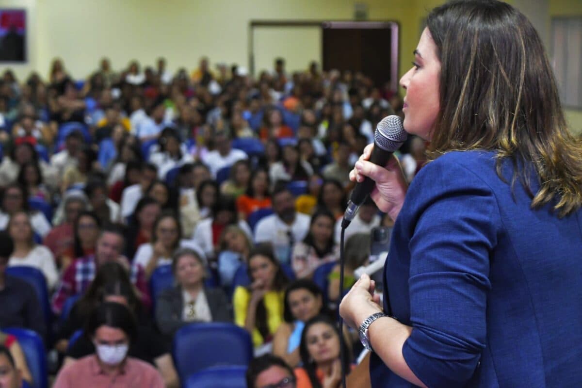 Pollyanna Dutra destaca papel transformador do Bolsa Família na Paraíba: "ponte para um futuro melhor”