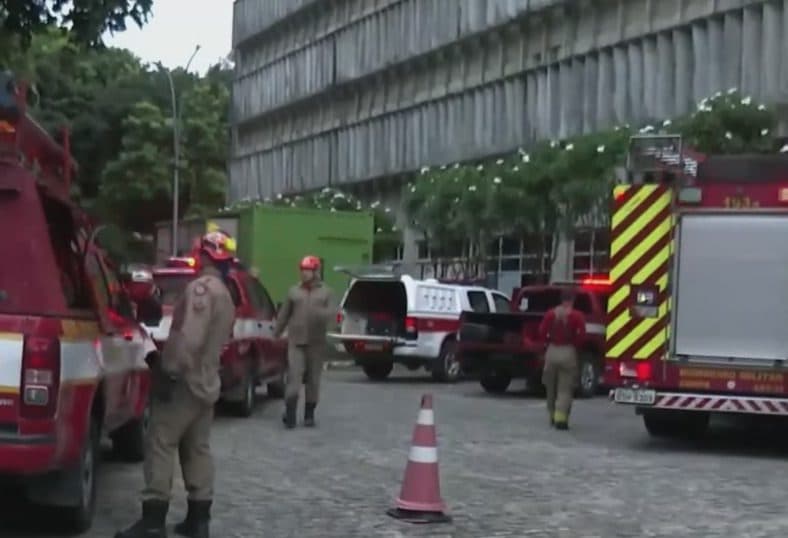 Princípio de incêndio é registrado no Hospital Universitário Lauro Wanderley, em João Pessoa