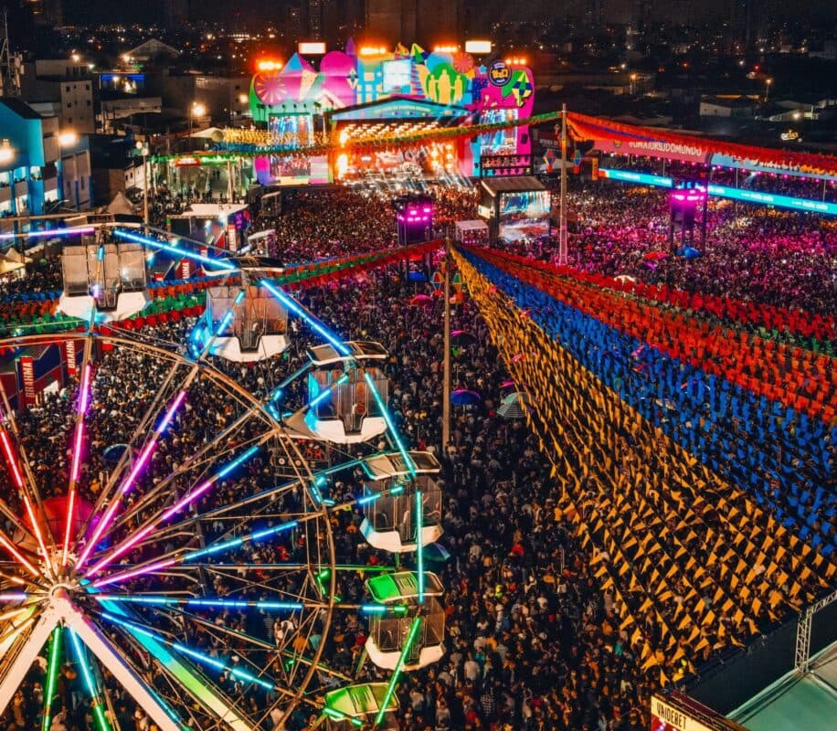 Parque do Povo registra 53 mil pessoas em show de Xand Avião; veja programação de hoje