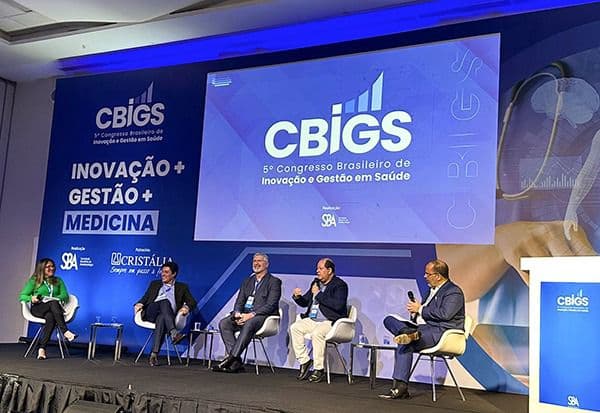 Gualter Ramalho apresenta experiências bem-sucedidas da Unimed-JP em congresso em São Paulo sobre inovação e gestão em saúde