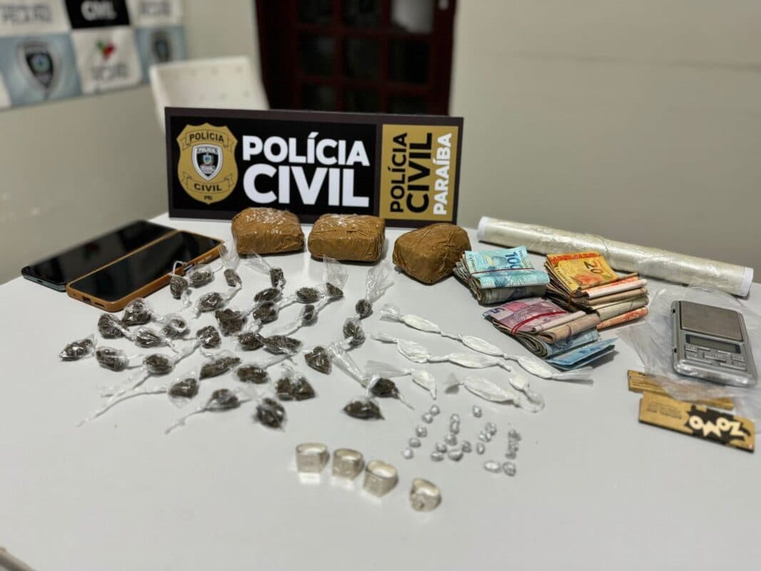 Polícia deflagra operação contra o tráfico de drogas em Coremas e apreende maconha, crack e cocaína