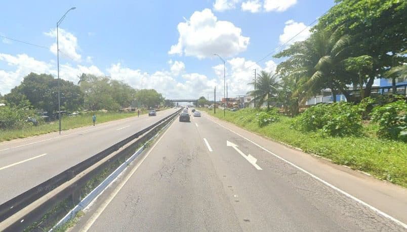Engavetamento com quatro carros deixa trânsito lento na BR-230, na Grande João Pessoa