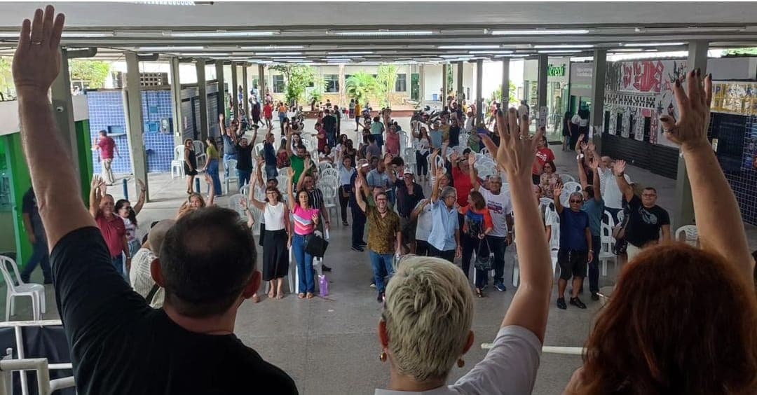 Servidores técnico-administrativos da UFPB aprovam fim da greve