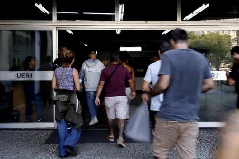 Mais da metade dos candidatos faltam a provas do "Enem dos concursos" na Paraíba