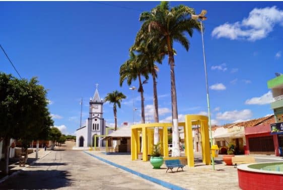 Prefeito de Água Branca terá que devolver R$ 50 mil pagos irregularmente a professora que mora em São Paulo