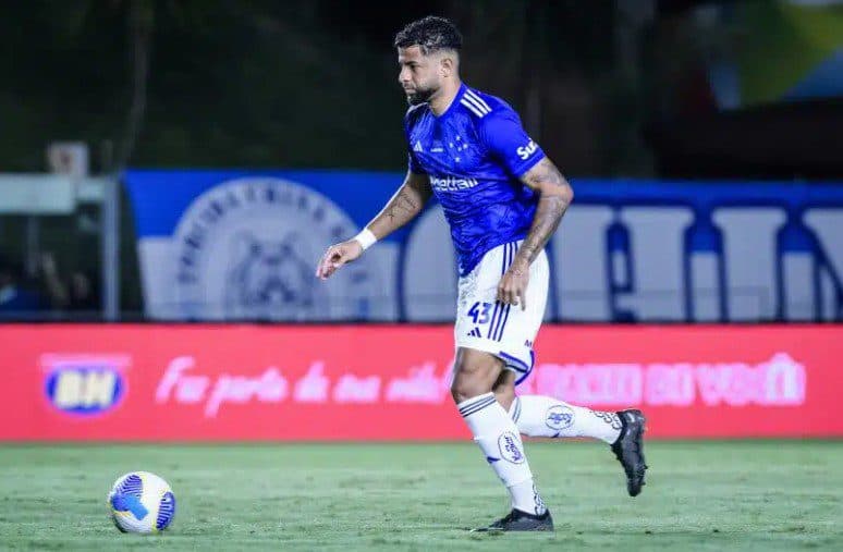 Derrota gera prejuízos e Cruzeiro pode perder dupla titular para clássico contra Atlético-MG