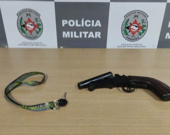 Operação prende dupla suspeita de assaltos e recupera moto roubada em João Pessoa