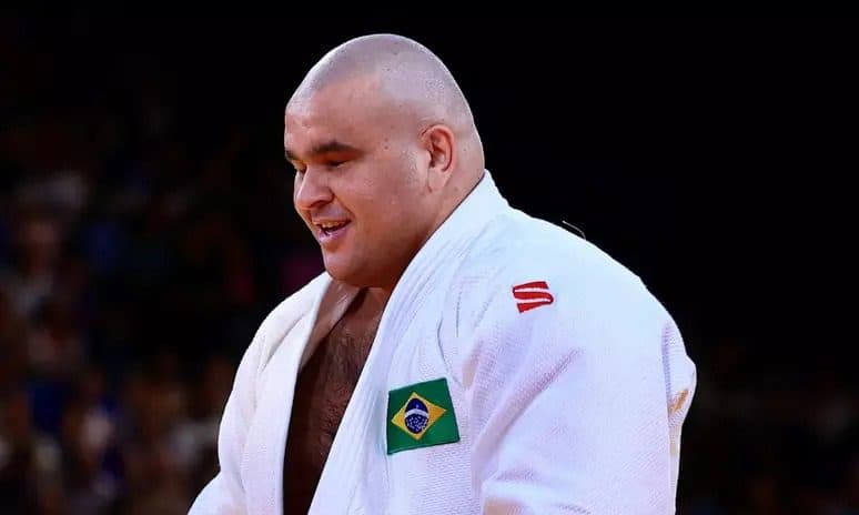 Paraibano Willians Araújo é ouro no judô nas Paralimpíadas em Paris