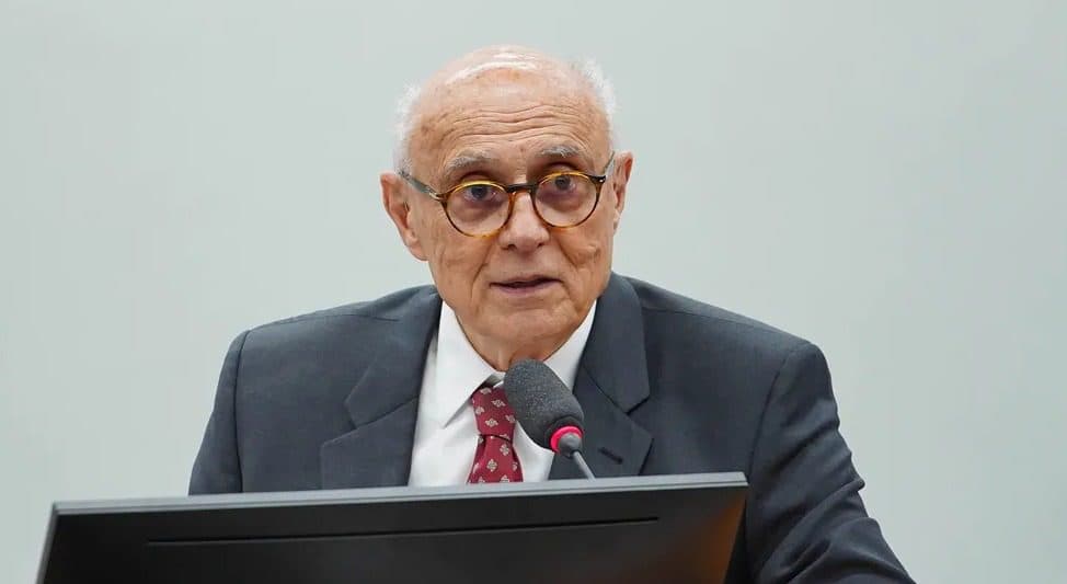 Eduardo Suplicy recebe diagnóstico de câncer e inicia tratamento