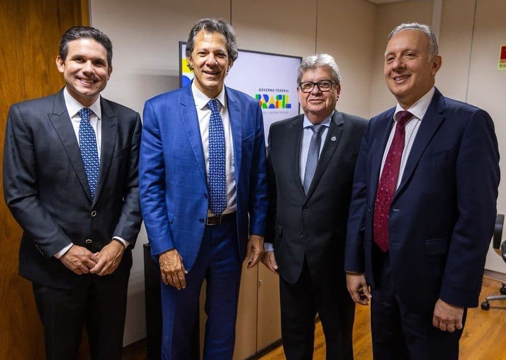 Em reunião com João Azevedo e deputados, ministro Fernando Haddad promete agilidade na análise de novos financiamentos para Paraíba