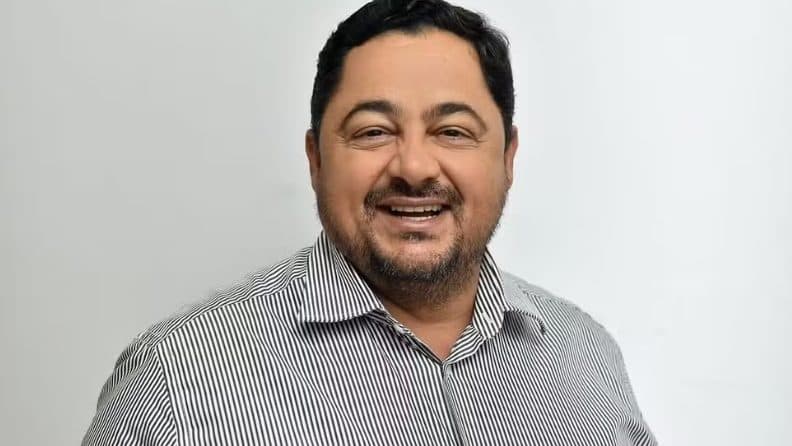 Vereador reeleito morre de infarto poucos minutos após apuração