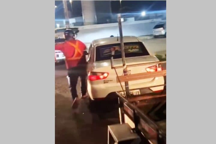 Candidato a vereador do PL atropela militante do PT durante carreata