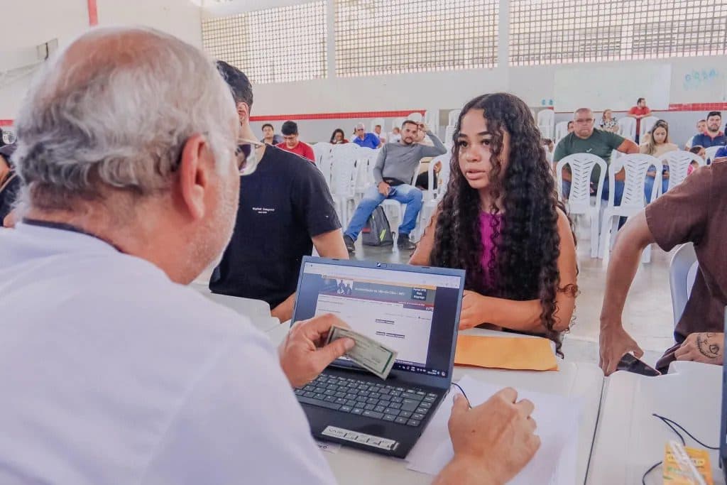 Feirão de emprego oferta 738 oportunidades em João Pessoa