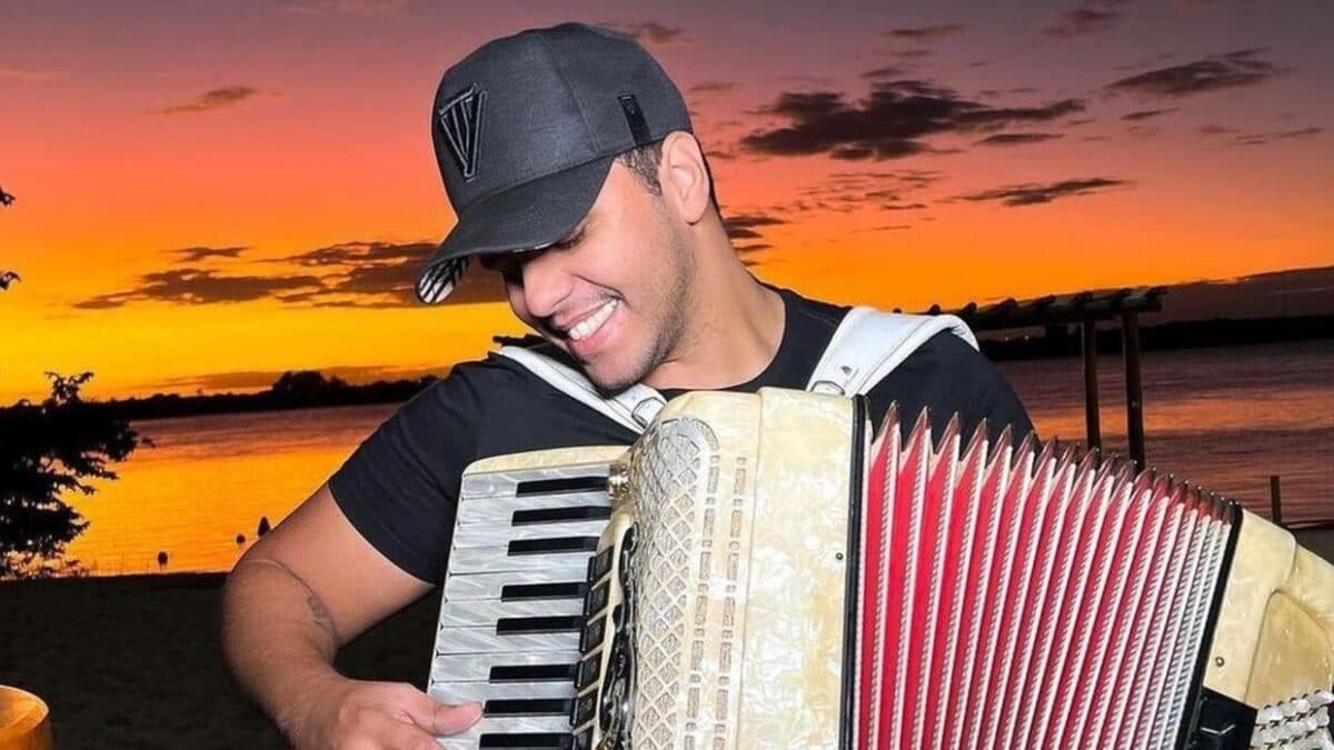 Prefeitura de Baraúna contrata show de Fabinho Testado por R$ 150 mil para Réveillon do município