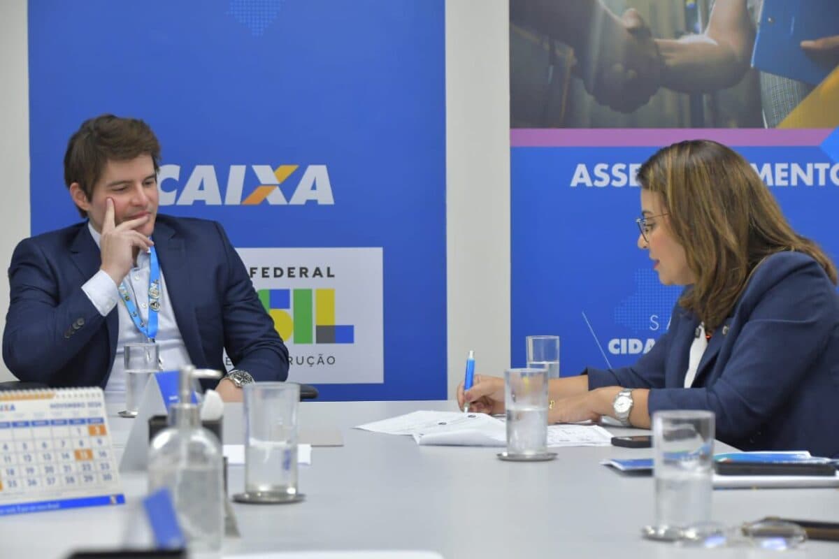 Governo da Paraíba e Caixa Econômica renovam contrato do Abono Natalino, que beneficia 669 mil paraibanos