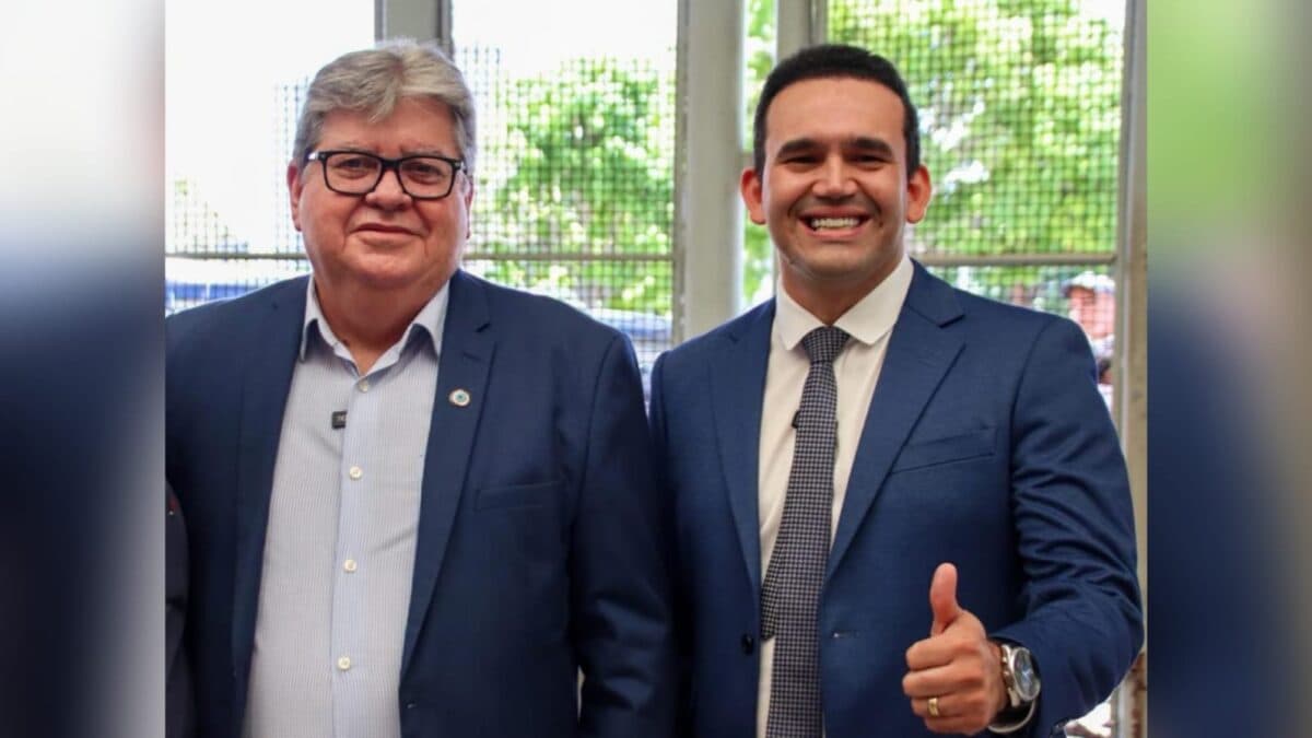 João Azevêdo e Jhony Bezerra se reúnem esta semana; política e gestão devem estar na pauta