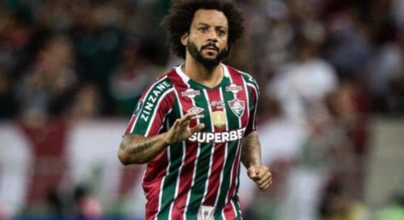 Fluminense anuncia rescisão de Marcelo após confusão com Mano Menezes