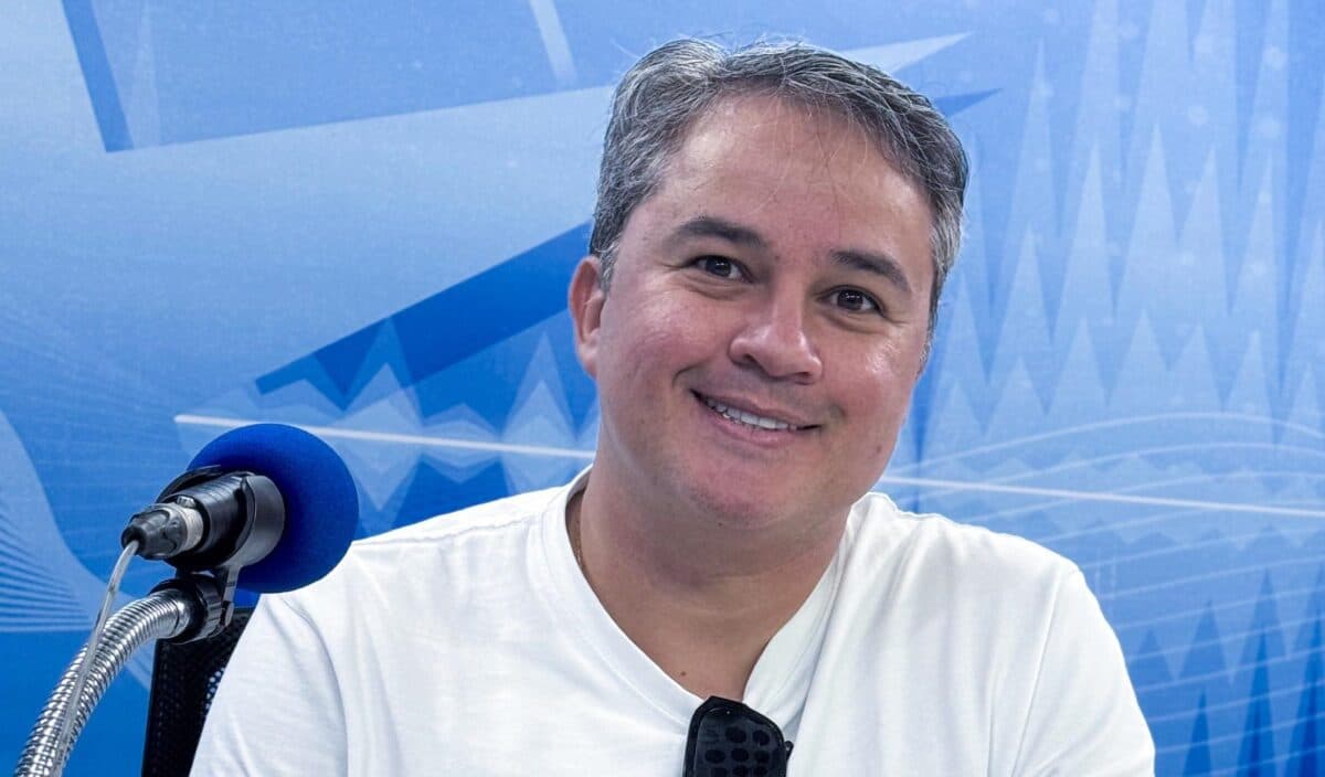 Efraim Filho se posiciona contra revisão da Lei da Ficha Limpa: "Conquista da sociedade"