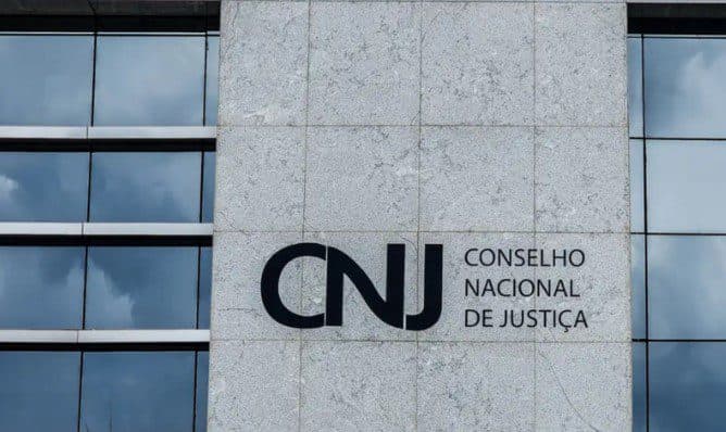 Manipulação no sistema do CNJ tenta expedir mandados de prisão contra Lula e Moraes