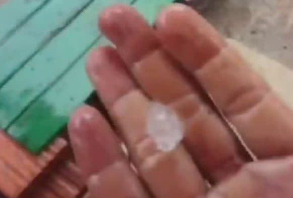 Chuva de granizo surpreende moradores de cidade do interior no Rio Grande do Norte