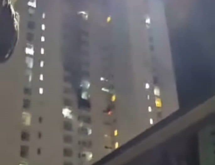 Incêndio em apartamento assusta moradores de edifício no Brisamar