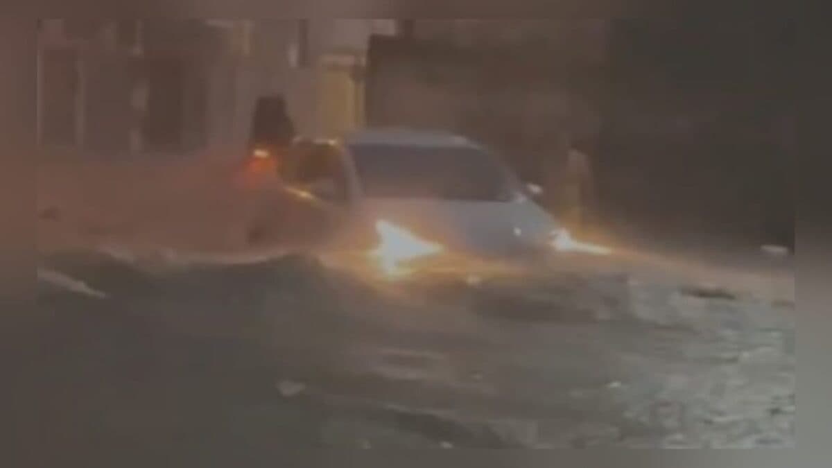 VÍDEOS: com fortes chuvas, Sousa tem alagamentos em ruas e hospital