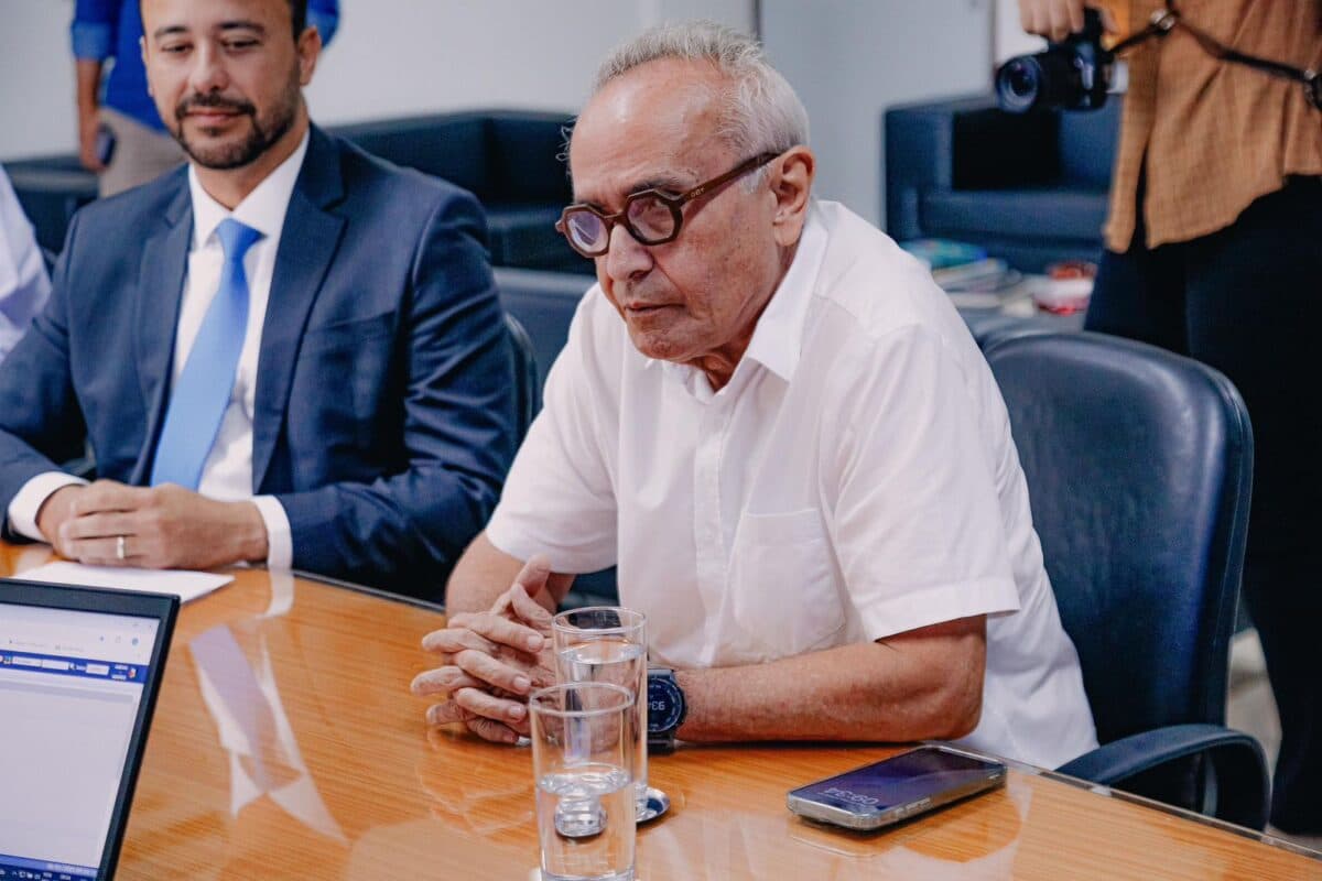 Cícero Lucena rebate Efraim Filho e reforça que candidato a governador sairá do PP, citando Lucas Ribeiro