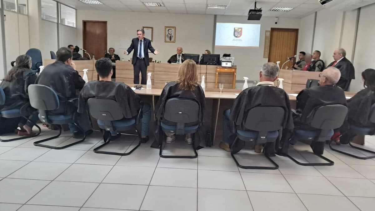 Dois homens são condenados por feminicídio em Sousa e um deles deve cumprir 30 anos de prisão