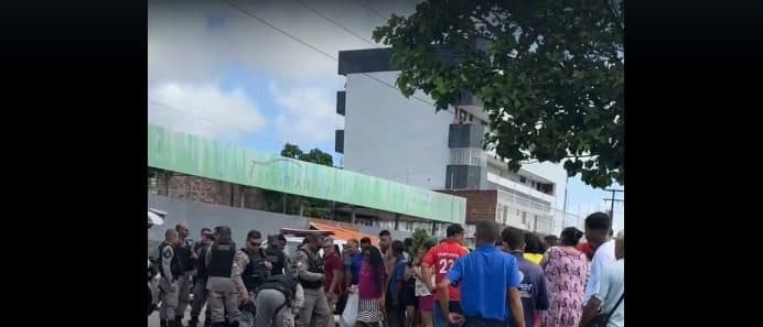 Adolescente e homem são baleados na Avenida Tancredo Neves, em João Pessoa