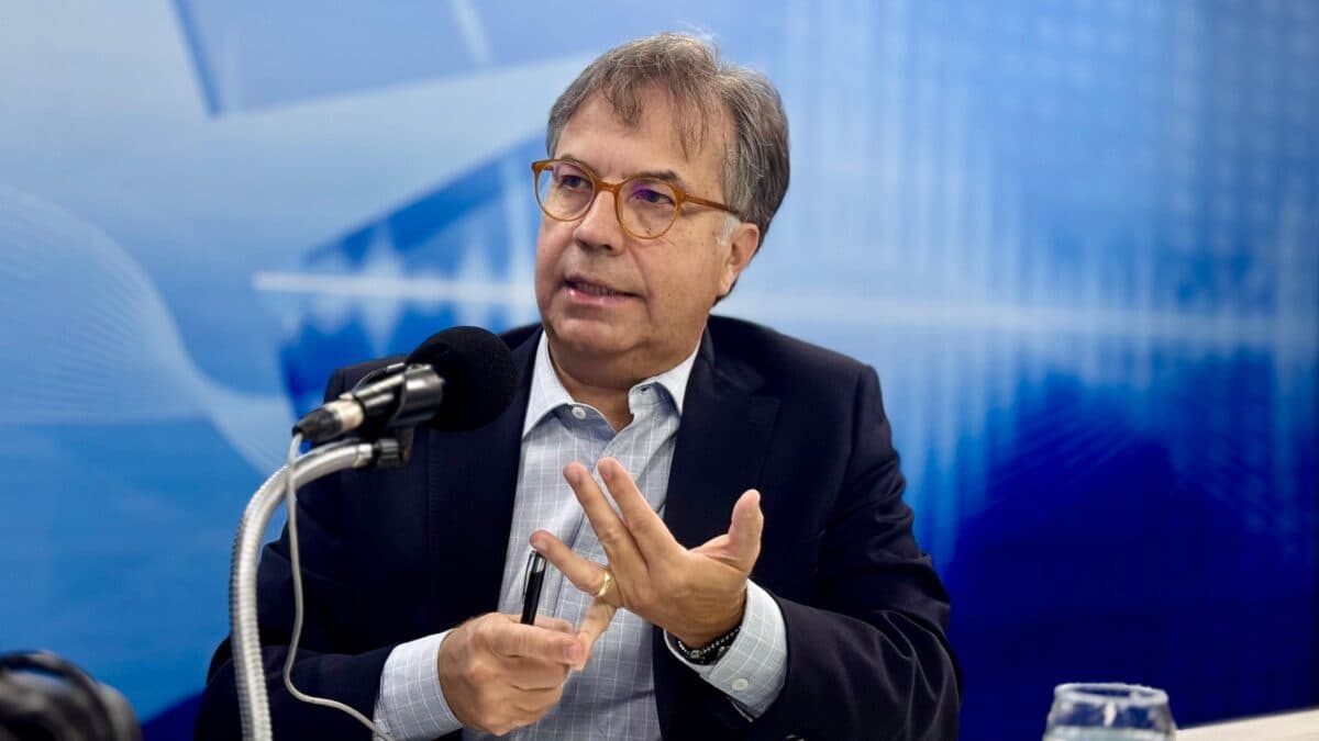 Presidente do TCE-PB alerta prefeitos que não pagamento do 13º pode gerar reprovação de contas