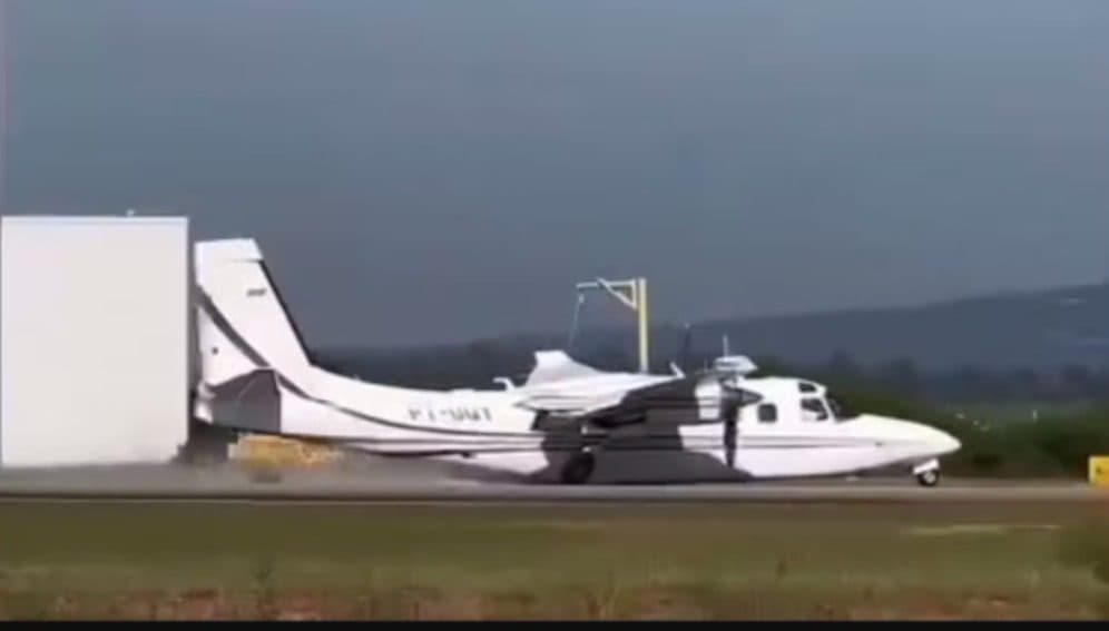 Com problemas técnicos, avião faz pouso de 'barriga' em aeroporto do interior de São Paulo