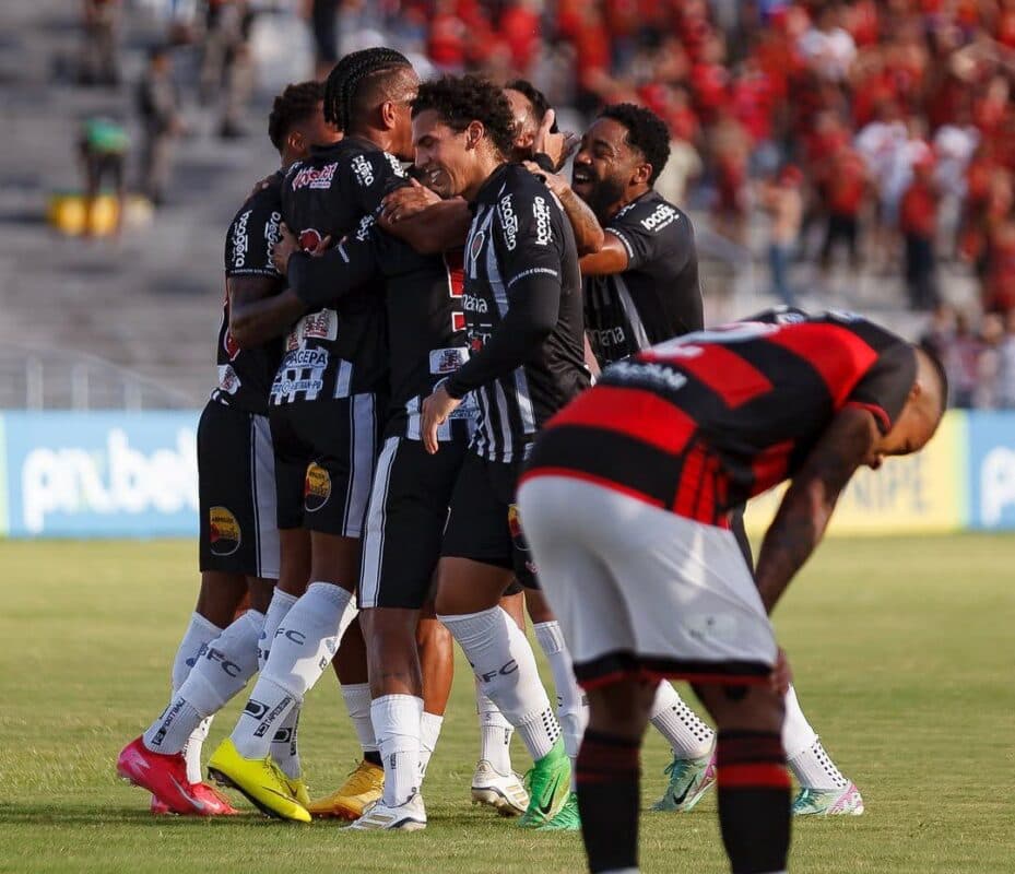 Botafogo-PB goleia o Campinense no primeiro Clássico Emoção do ano pelo Campeonato Paraibano