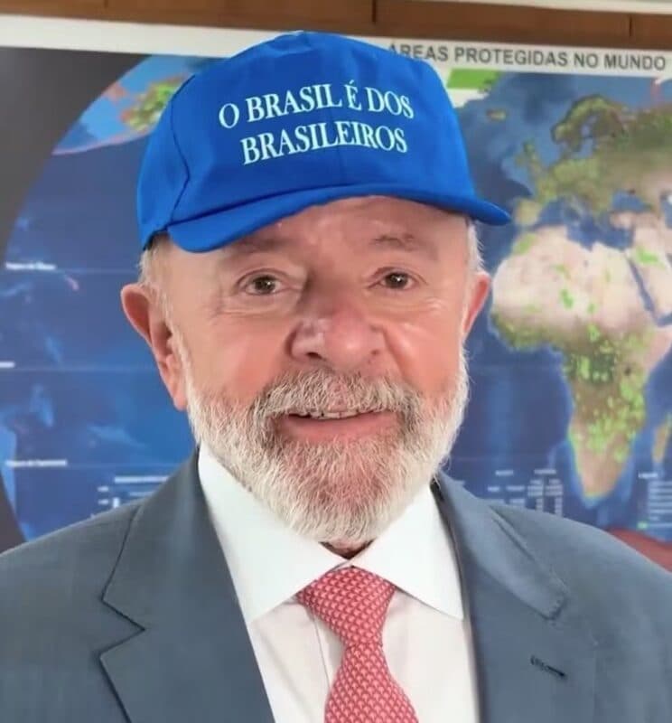 Hugo Motta critica 'batalha de bonés' das bases de Lula e de Bolsonaro: "não serve para resolver problemas do país"