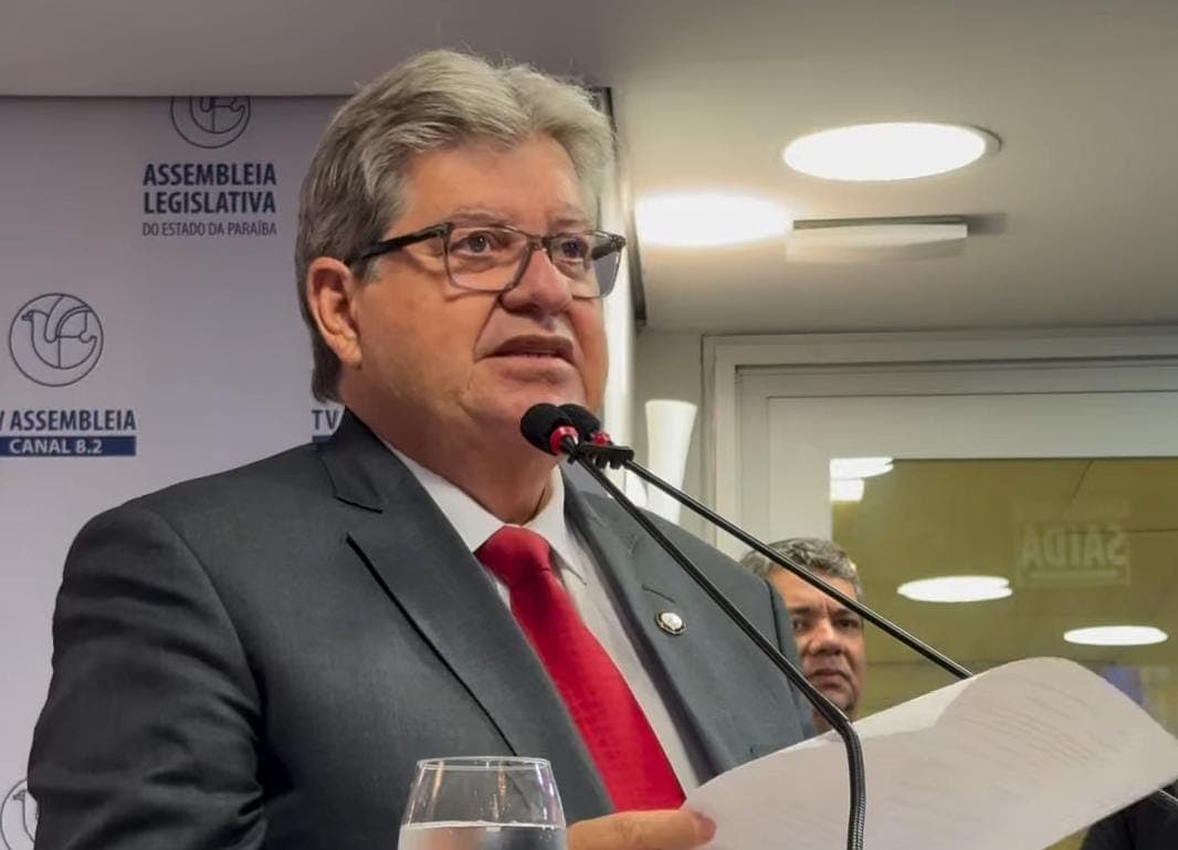 João Azevêdo critica evento de policiais bancado por parlamentares: “nunca colocaram um centavo na segurança pública”