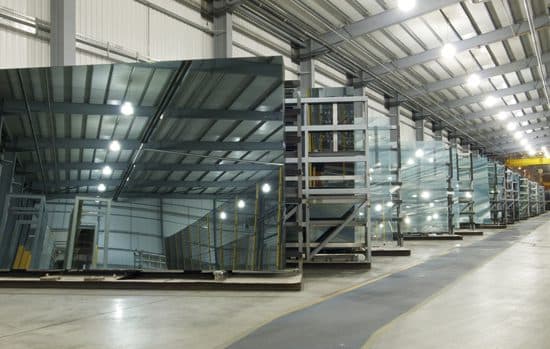 Prefeitura de Cajazeiras lança edital de mais de R$ 4,9 milhões para comprar vidros e espelhos