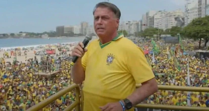 Ato por anistia com Bolsonaro e governadores reúne manifestantes no Rio de Janeiro