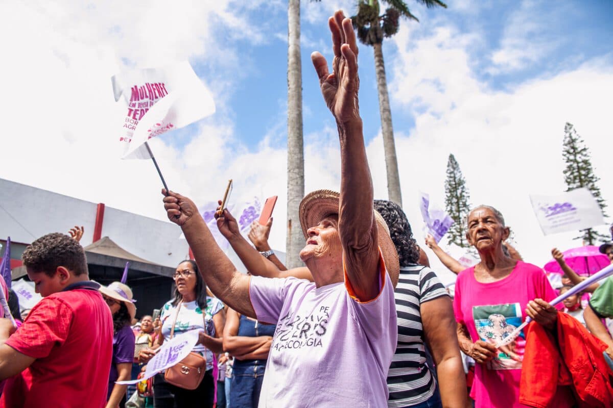 Mais de 5 mil agricultoras devem participar da marcha pela 'Vida das Mulheres e pela Agroecologia', em Esperança