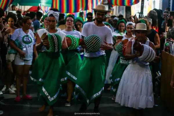 Segundo dia do Carnaval Tradição em João Pessoa tem maracatu, clubes de frevo e tribos indígenas