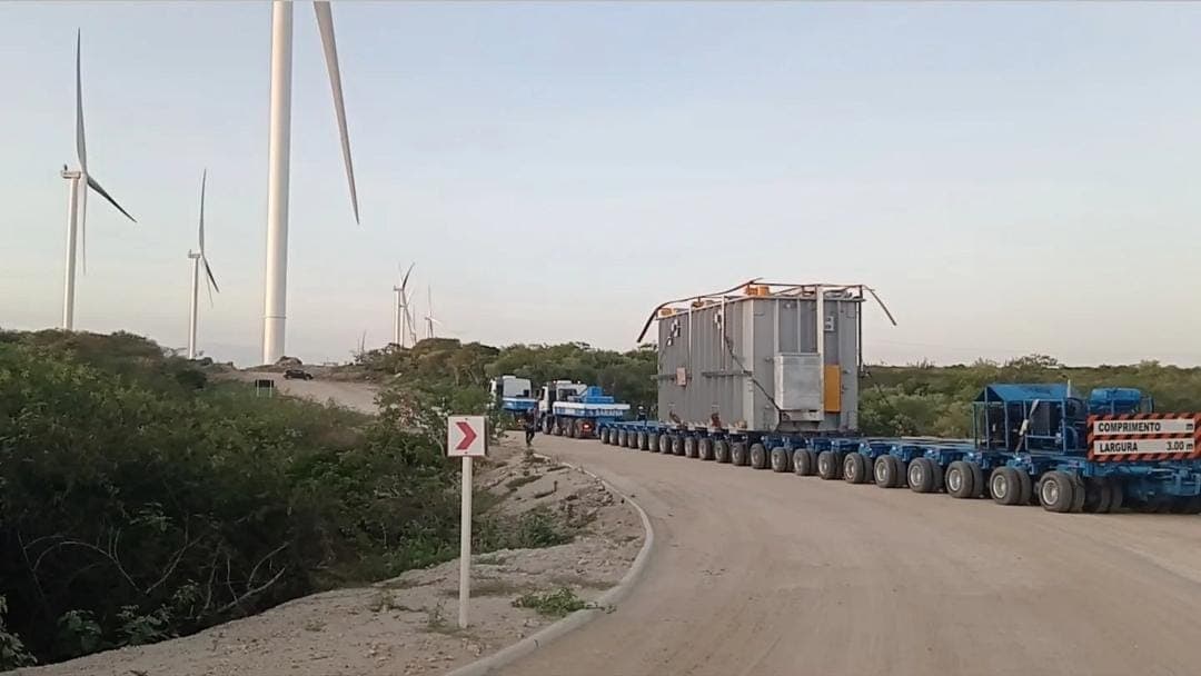 Fim da saga: após 20 dias e quase 400 km percorridos, transformador gigante finalmente chega a parque eólico na Paraíba