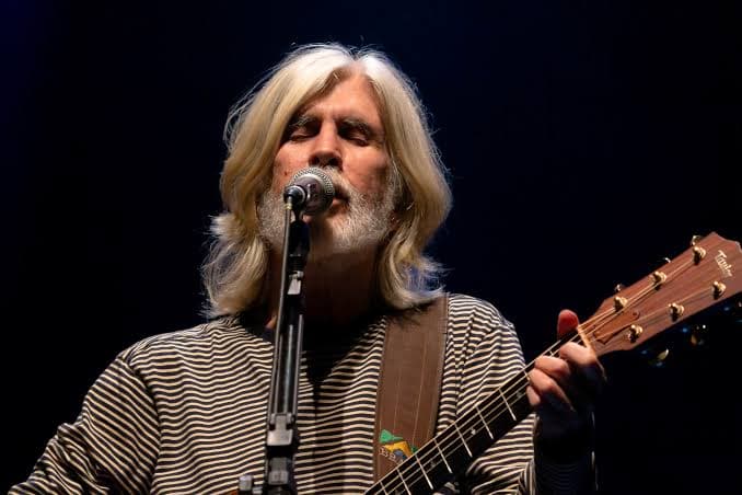 Oswaldo Montenegro celebra 50 anos de carreira com show especial em João Pessoa